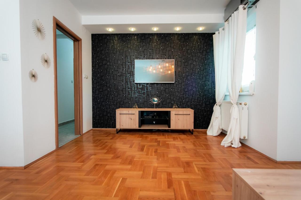 Ferienwohnung Lux Stan Na Dan Požarevac Exterior foto